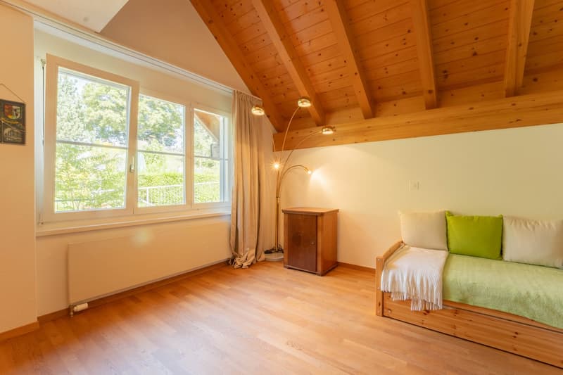 Charmante 6.5-Zimmer-Maisonettewohnung in Thun-Goldiwil (11)