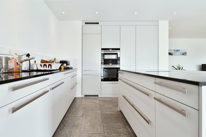 Helle 5.5-Zimmer-Wohnung im modernen Neubau in Kerzers (2)