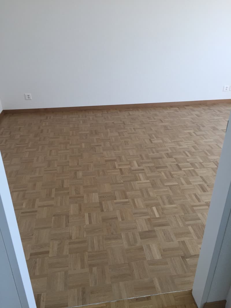 Charmante 1.5-Zimmer-Wohnung mit Balkon in Jona (4)