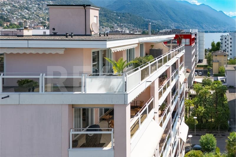 Attico con ampia terrazza (4)
