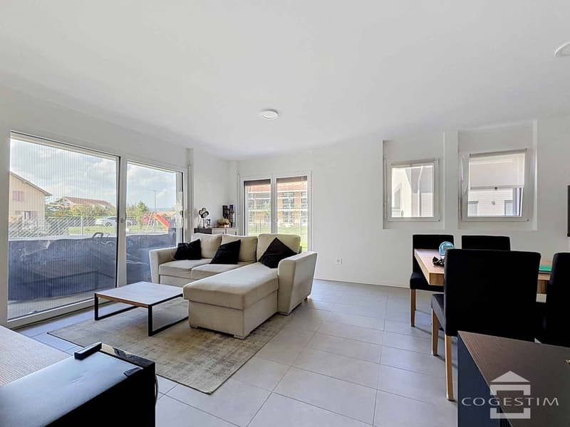 Appartement 2 pièces avec jardin privatif et terrasse (1)