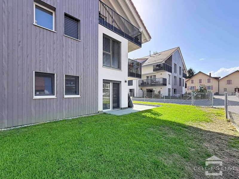 Appartement 2 pièces avec jardin privatif et terrasse (7)
