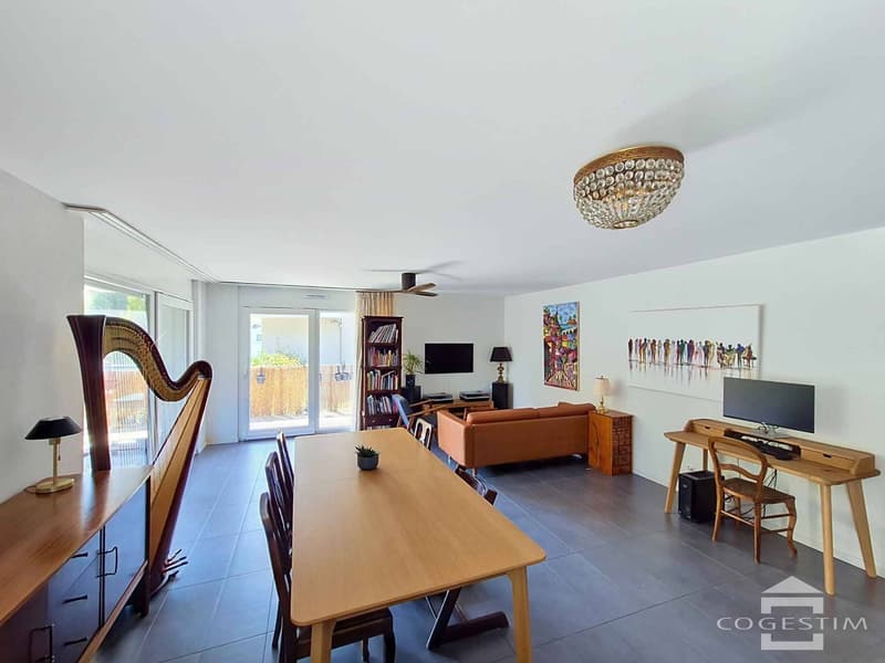 Appartement moderne de 4.5 pièces avec de généreux espaces extérieurs (2)