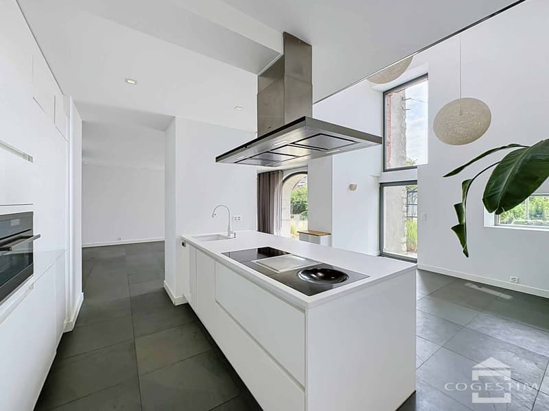 Maison de village mitoyenne de 6.5 pièces entièrement rénovée (4)