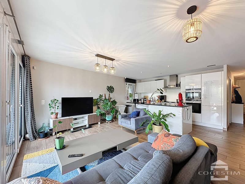 Appartement de 4.5 pièces avec terrasse à Begnins (6)