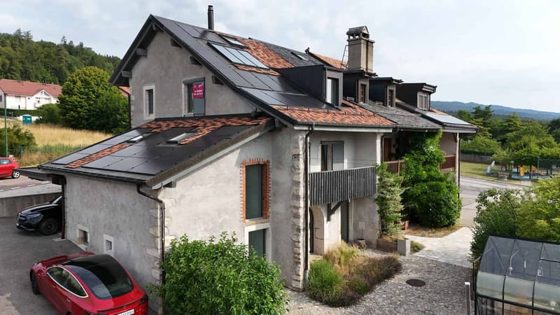 Maison de village mitoyenne de 6.5 pièces entièrement rénovée (8)