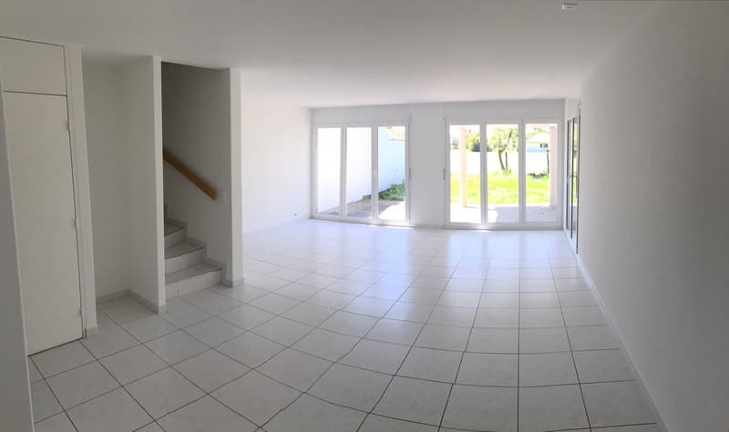 5.5-Zimmer DEFH mit grossem Garten und Autounterstand (4)