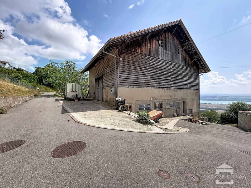 Charmante maison familiale avec grange et dépendance privée (13)