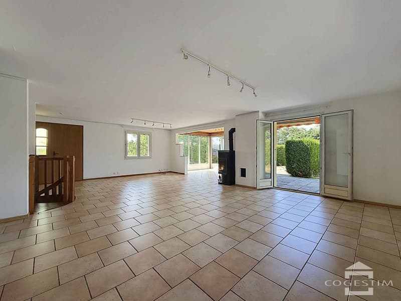 Une maison chaleureuse au cur de Pailly (2)