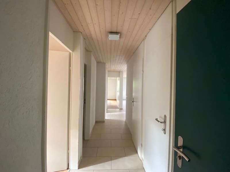 Schöne und gepflegte 3.5-Zimmer-Wohnung im Erdgeschoss plus EH in Nidau (8)
