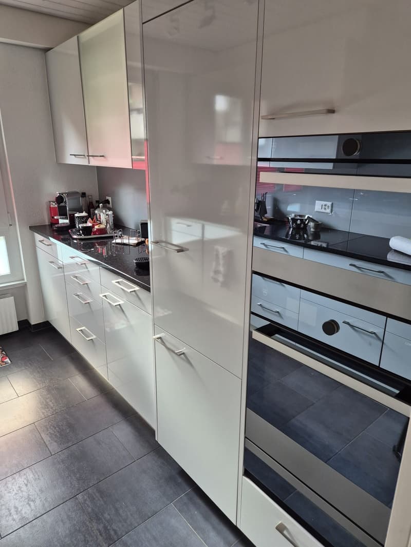 Schöne und gepflegte 3.5-Zimmer-Wohnung im Erdgeschoss  plus EH in Nidau (8)