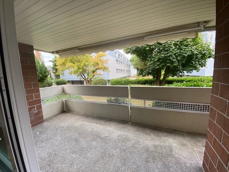 Schöne und gepflegte 3.5-Zimmer-Wohnung im Erdgeschoss plus EH in Nidau (11)