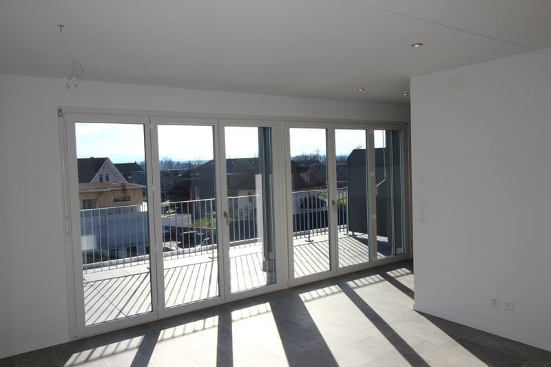 Erstbezug! Moderne 3.5-Zimmer-Attika-Wohnung – ab 01.10.2026 verfügbar (8)
