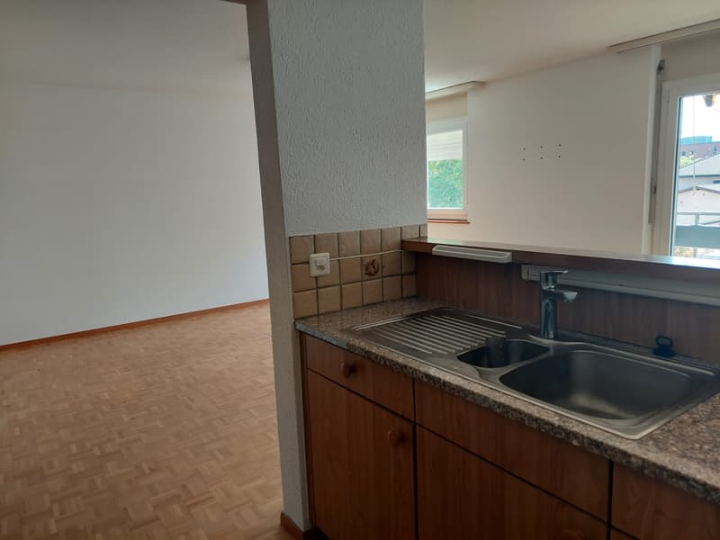 Helle 2.5-Zimmerwohnung mit grosszügigen Balkon (8)