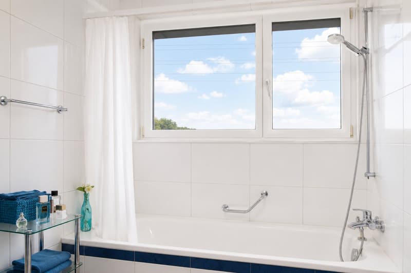Charmante 5.5-Zimmer-Wohnung mit Balkon und herrlicher Aussicht in Rubigen (19)