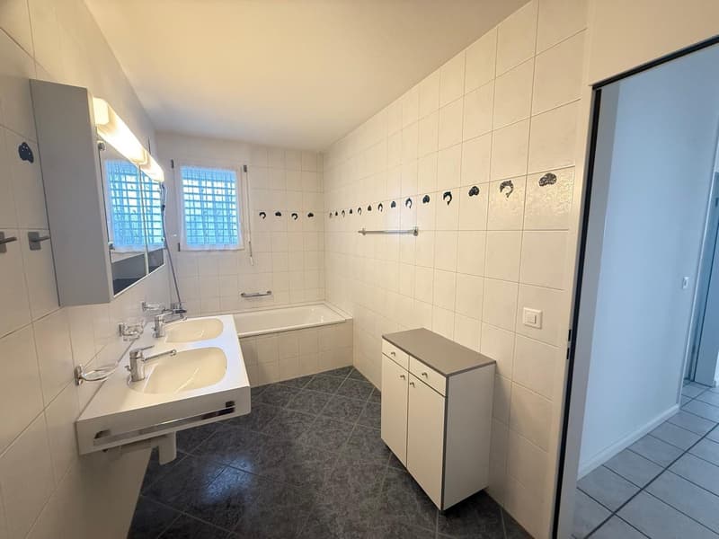 Grosszügige 5.5-Zimmer-Wohnung mit Balkon und schöner Aussicht in Obergösgen (7)