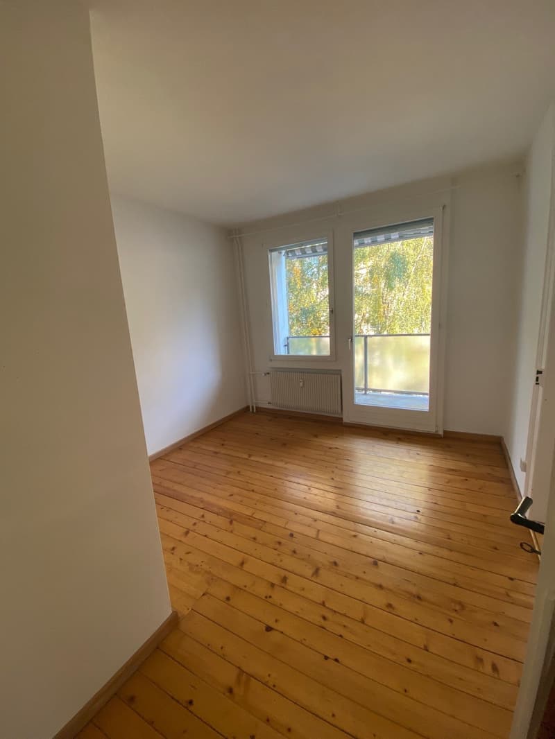 Helle 4-Zimmer-Wohnung mit Balkon und schöner Aussicht in St. Gallen (4)