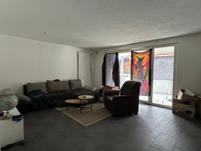 Gemütliche 2.5-Zimmerwohnung mit Balkon (5)