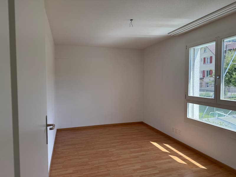 Helle und ruhig gelegene 4.5-Zimmerwohnung mit grossem Balkon (13)