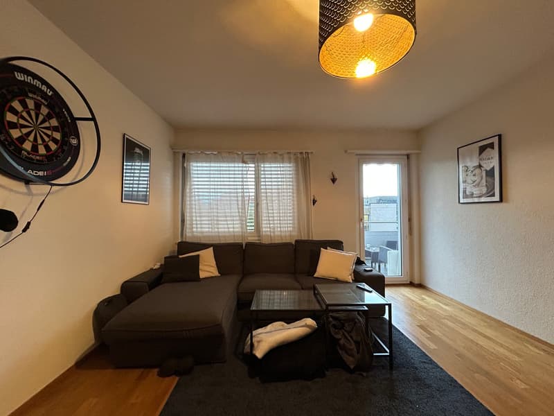 Urbanes Wohnen mit Weitblick: Helle 3.5-Zimmerwohnung im Herzen von Thun (1)