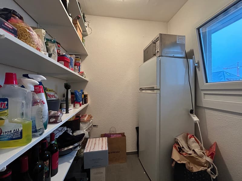Urbanes Wohnen mit Weitblick: Helle 3.5-Zimmerwohnung im Herzen von Thun (7)