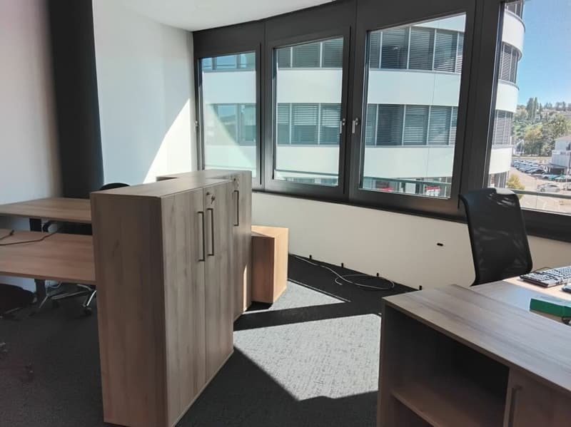Büroflächen mit hohem Ausbaustandard, Archiv und Küche (3)
