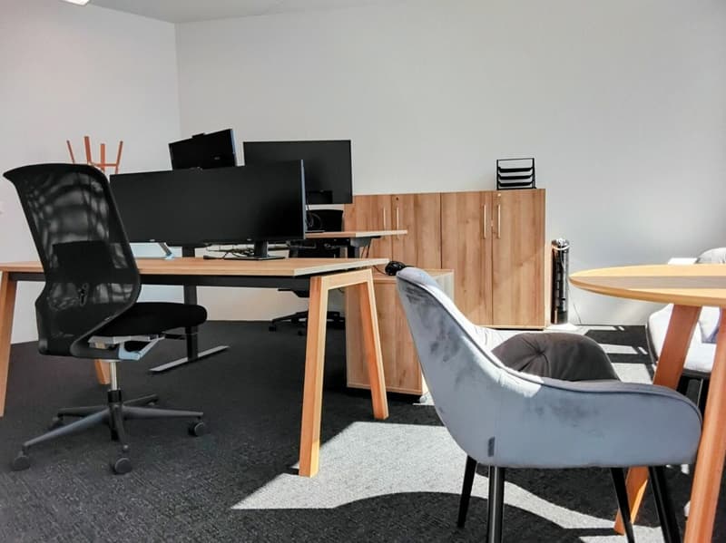 Büroflächen mit hohem Ausbaustandard, Archiv und Küche (18)