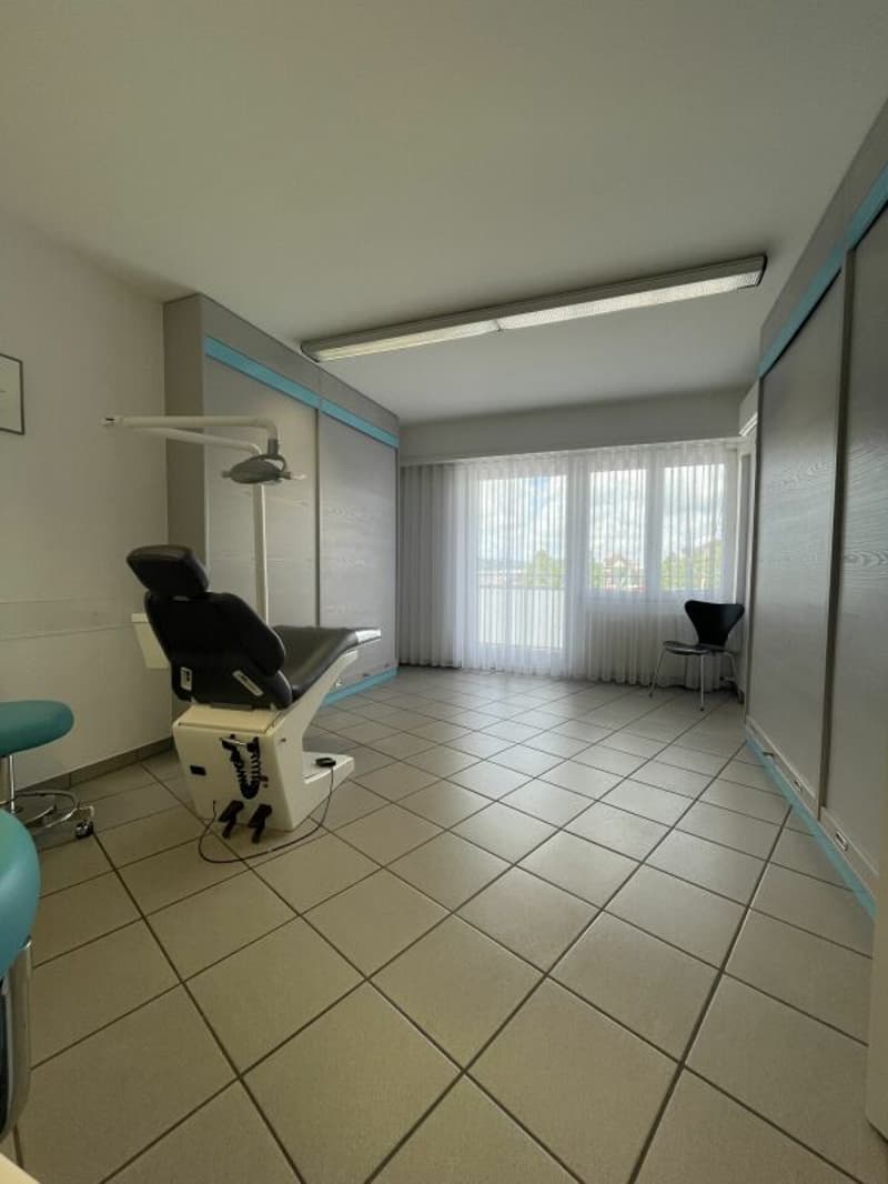 Espace commercial dans un emplacement idéal - parfait pour votre entreprise (4)