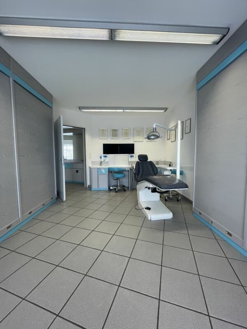 Espace commercial dans un emplacement idéal - parfait pour votre entreprise (10)