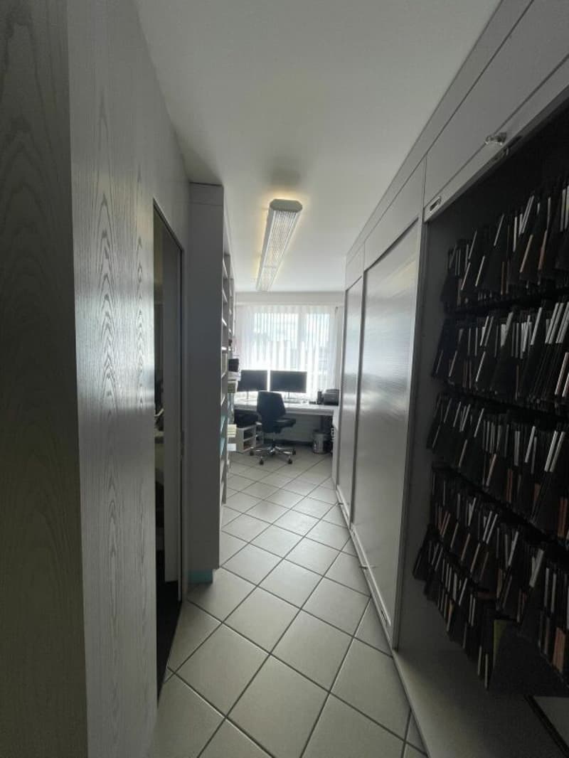 Espace commercial dans un emplacement idéal - parfait pour votre entreprise (12)