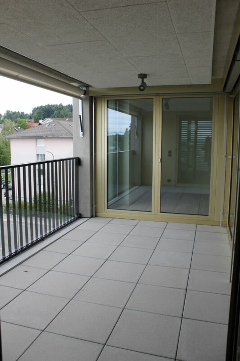 Top moderne 3.5-Zimmer-Wohnung im Zentrum von Wittenbach (8)