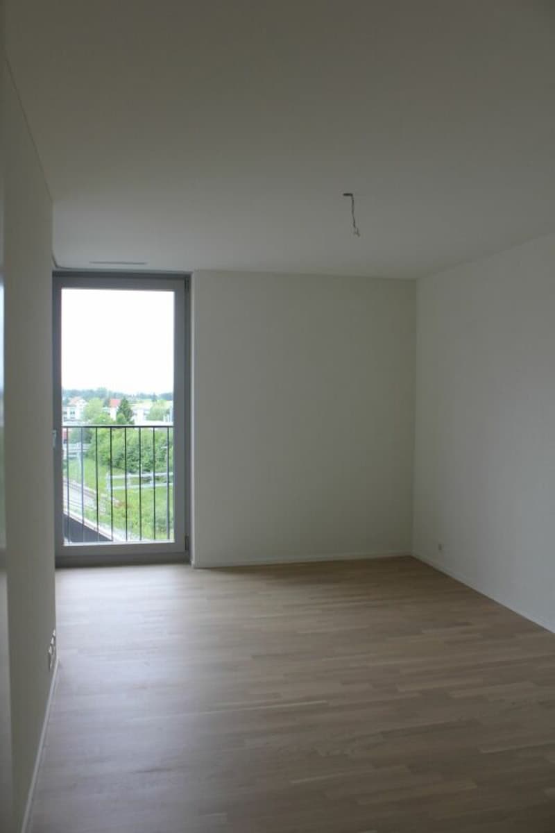 Top moderne 3.5-Zimmer-Wohnung im Zentrum von Wittenbach (6)