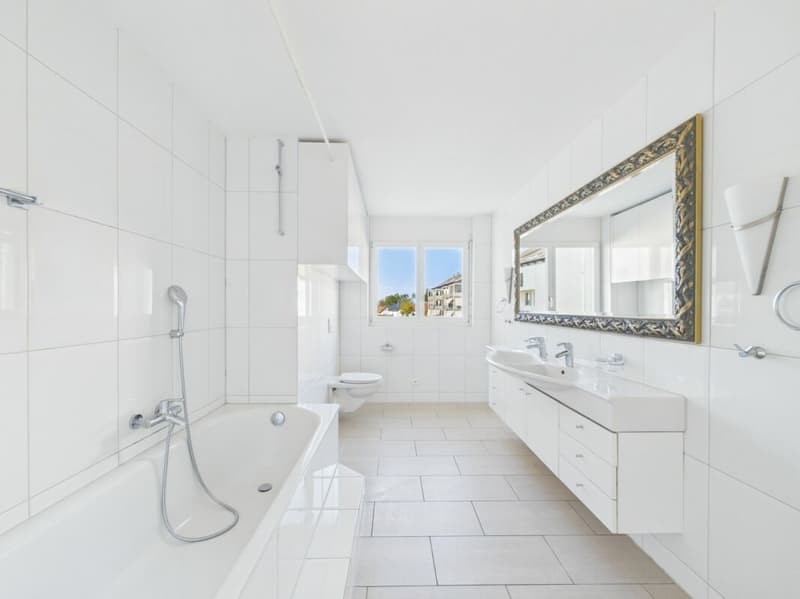 5.5-Zimmerwohnung mit grossem Balkon (11)