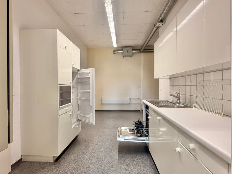 908 m² Büro / Produktion mit Lagerfläche an exzellenter Lage (8)