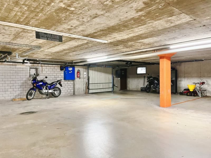 Tiefgaragenplatz direkt beim Coop (2)