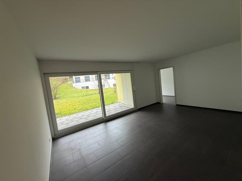 Attraktive 3.5-Zimmer-Wohnung mit Terrasse und Garten in Safenwil (10)