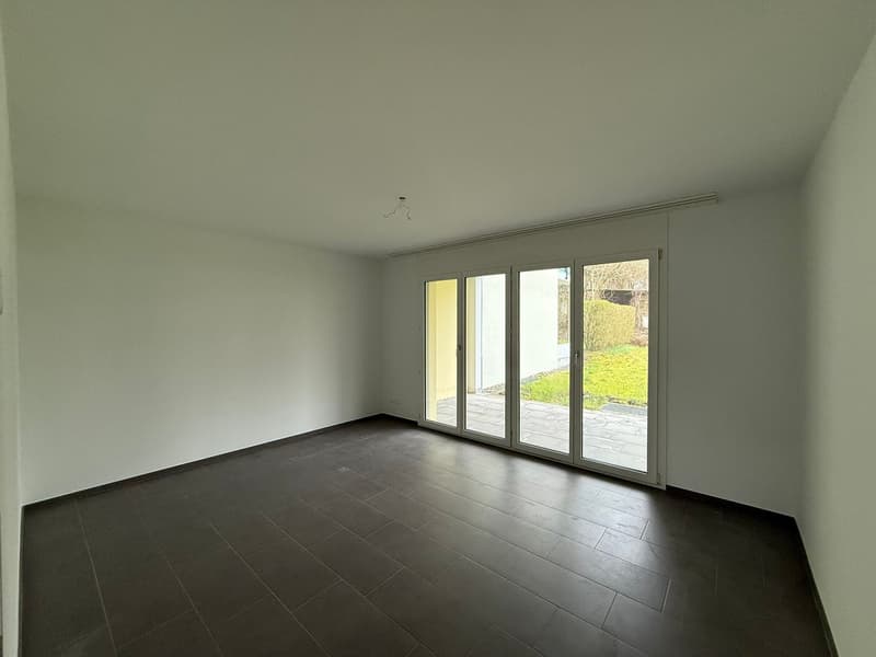 Attraktive 3.5-Zimmer-Wohnung mit Terrasse und Garten in Safenwil (9)