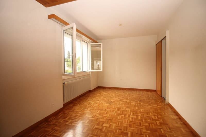 4½-Zimmer-Wohnung, Hochparterre, in 4-Familienhaus (4)