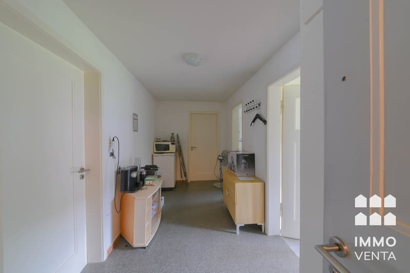 3-Zimmer-Dachwohnung in Brügg (2)