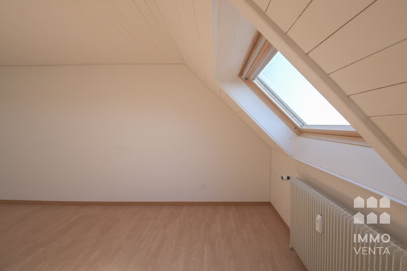 Sonnige 3-Zimmer-Maisonette mit Balkon / Duplex lumineux de 3 pièces avec balcon (13)