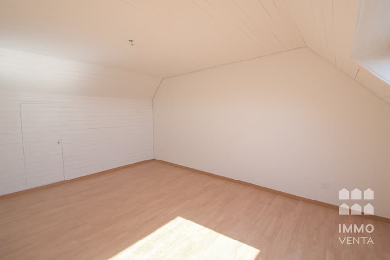 Sonnige 3-Zimmer-Maisonette mit Balkon / Duplex lumineux de 3 pièces avec balcon (14)
