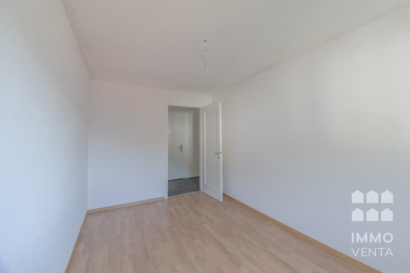 Helle 3.5-Zimmer-Wohnung mit Balkon in Pieterlen – ab sofort verfügbar! (6)