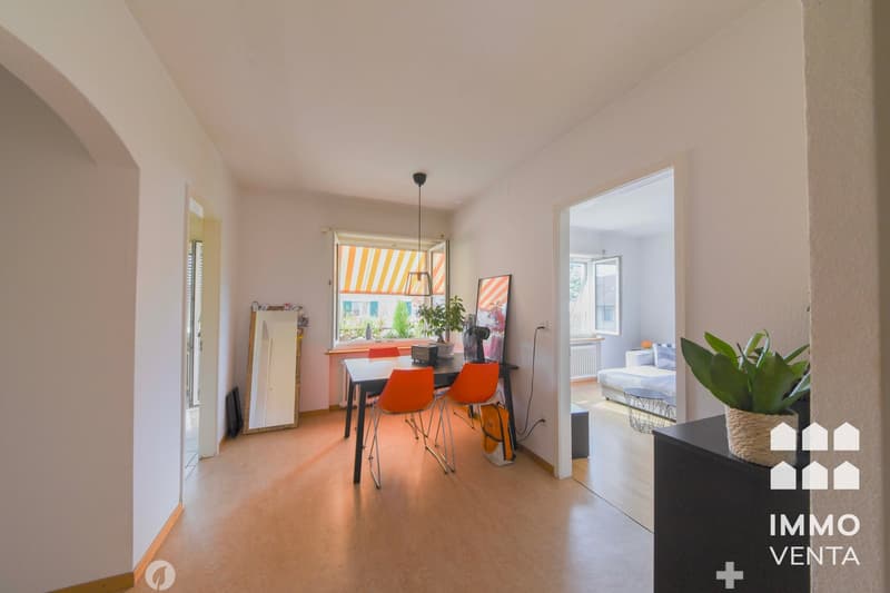 Attraktive 2-Zimmer-Altbauwohnung mit Balkon in Biel (6)