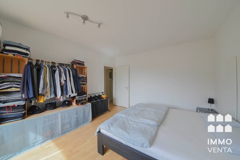 Attraktive 2-Zimmer-Altbauwohnung mit Balkon in Biel (9)