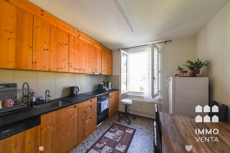 Grosszügige 3.5-Zimmer-Wohnung im 3. OG in Biel (3)