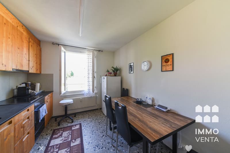 Grosszügige 3.5-Zimmer-Wohnung im 3. OG in Biel (4)