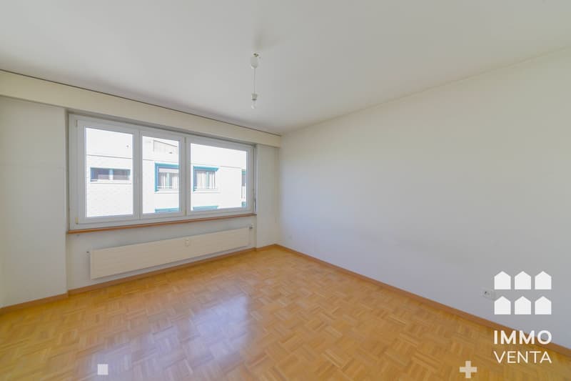 Helle 3.5-Zimmer-Wohnung mit Balkon in Biel – ab November 2026 verfügbar (6)