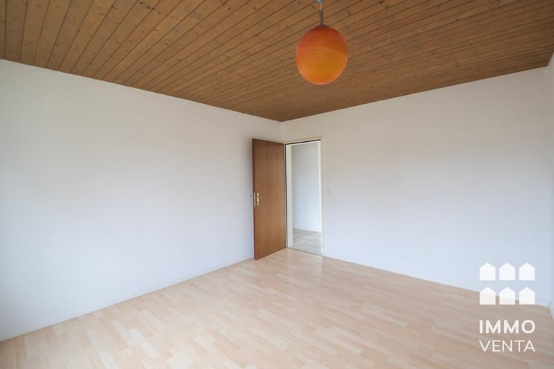 Helle Attika-Wohnung mit Terrasse und Aussicht in Ipsach (12)