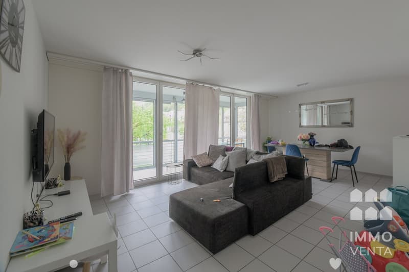 Geräumige Wohnung mit Balkon in Biel / Appartement spacieux avec balcon à Bienne (1)