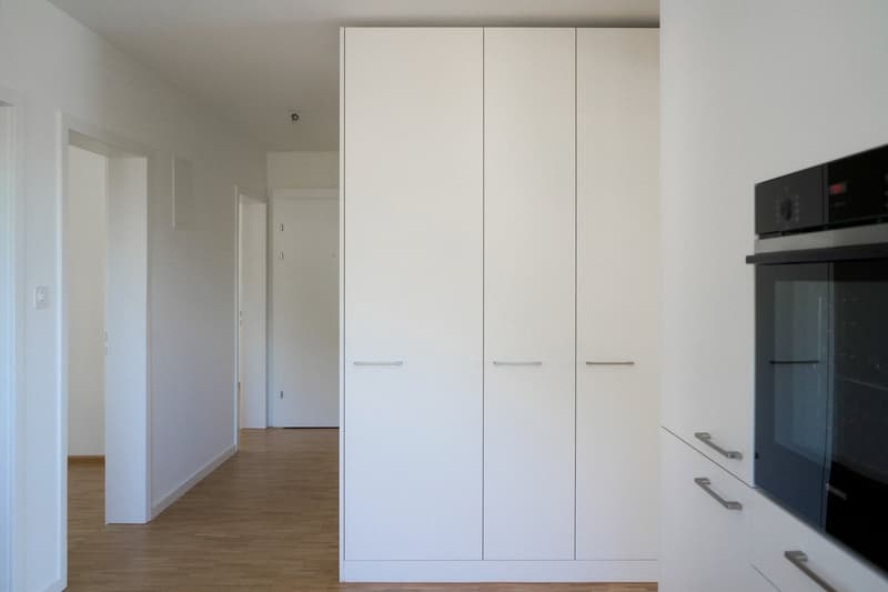 Sanierte 4 Z.-Wohnung mit Wintergarten-Balkon und Aussicht (6)
